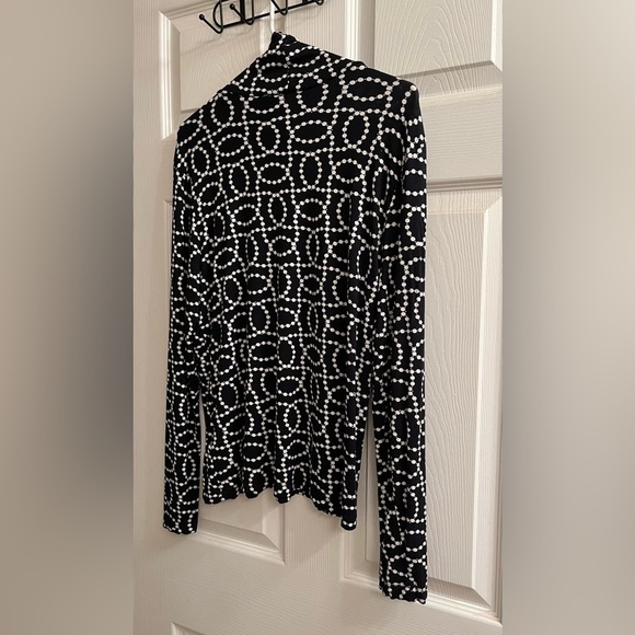 H&M~GEO TURTLENECK~XL - Picture 4 of 9